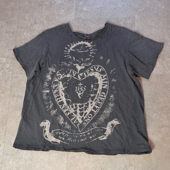 Magnolia Pearl Hearts on Fire Tee Shirt Size Large - Picture 1 of 5